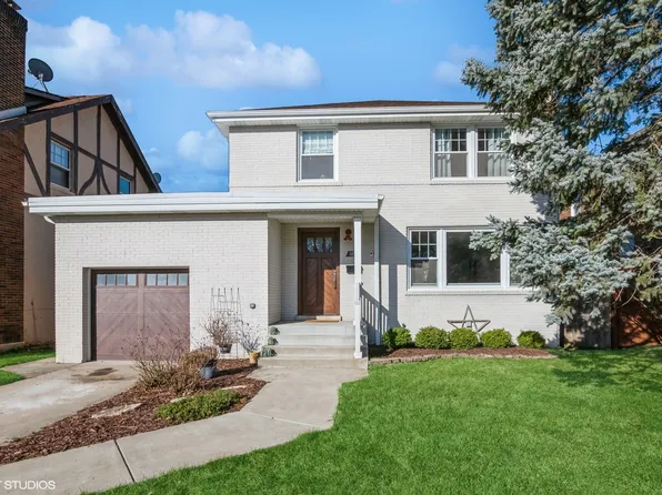 3852 Woodside Ave, Brookfield, IL 60513