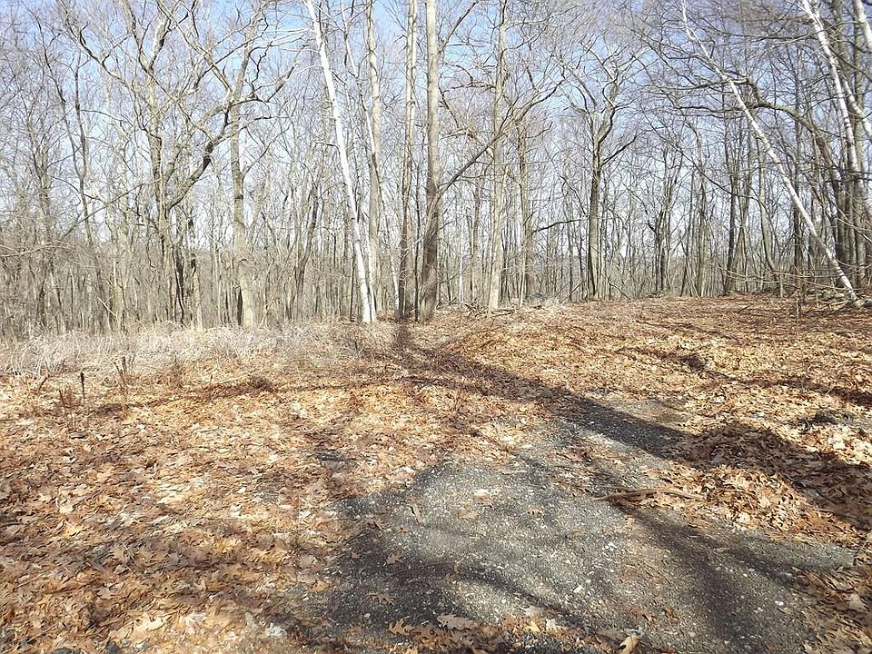 2nd image of 8 Cadwell Dr