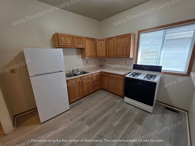 415 Gostlin Street — Photo 8