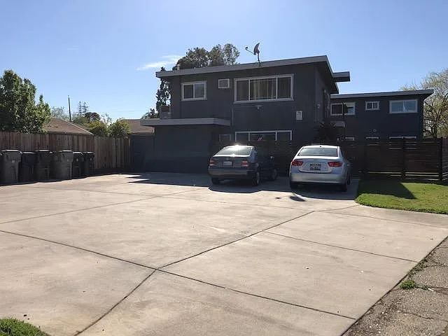 4025 23rd St — Photo 3
