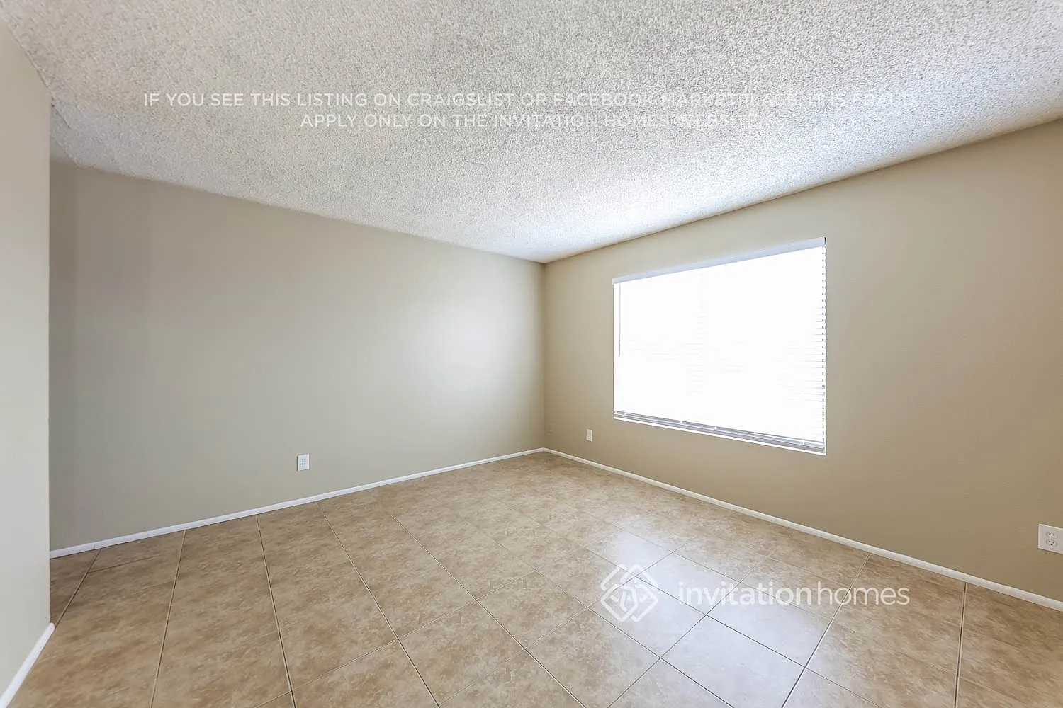 4434 E Alta Vista Rd Phoenix, AZ 85042 — Photo 4