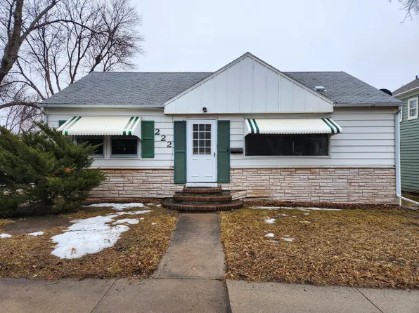 222 N Highland Ave, Pierre, SD 57501