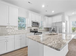 4327 Pinter Ln, Norfolk, VA 23518