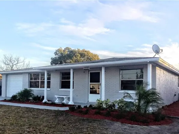 3248 Eisenhower Dr, Holiday, FL 34691