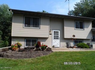 116 9th St W, Mantorville, MN 55955