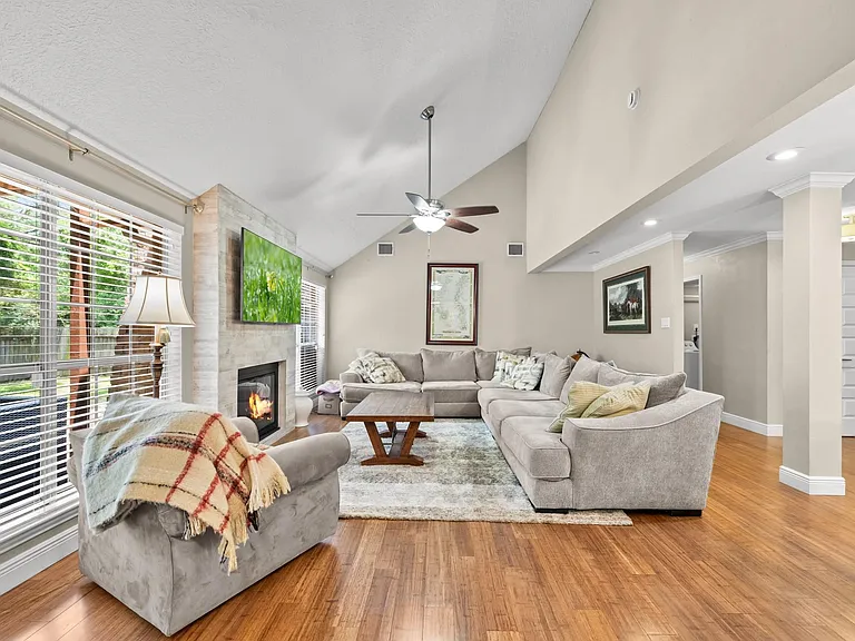 43 Hickory Oak Dr — Photo 21