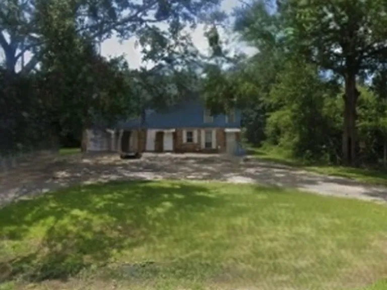 44051 Stein Rd — Photo 2