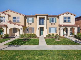 2715 Smokey Mountain Dr, Oxnard, CA 93036