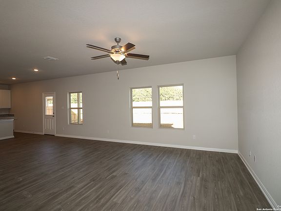 2nd image of 508 Cypress Arbor