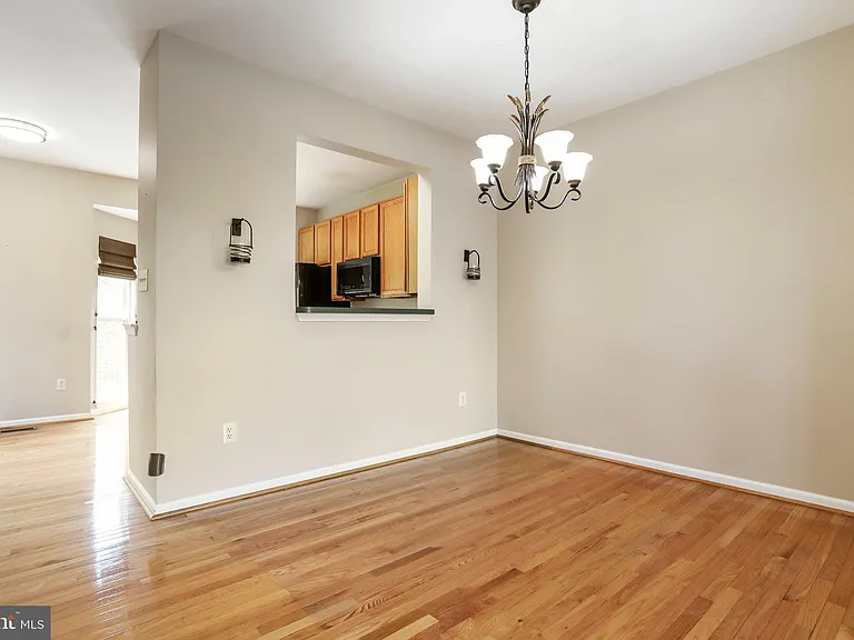8818 Papillon Dr — Photo 17