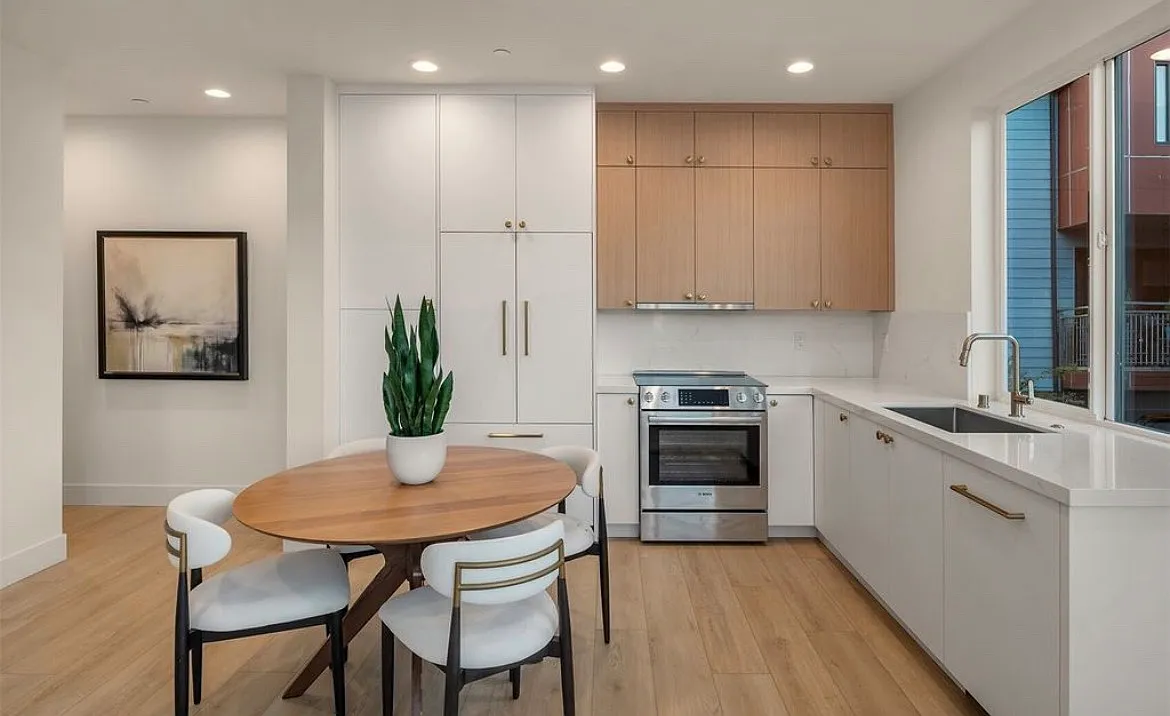 3612 Francis Ave N — Photo 3