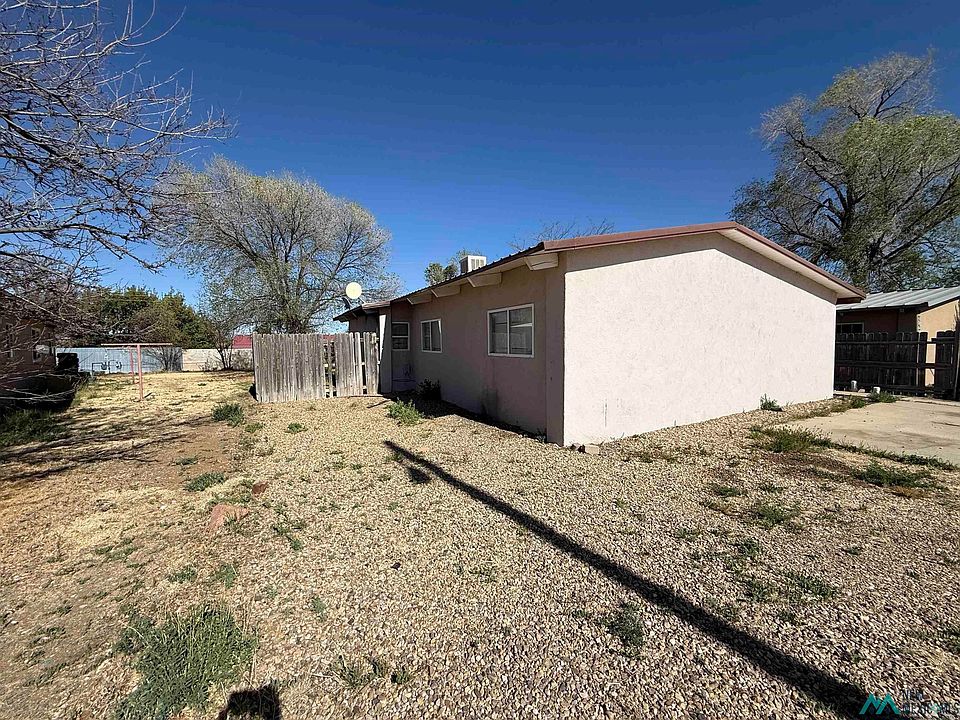 1st image of 2422 Cholla St