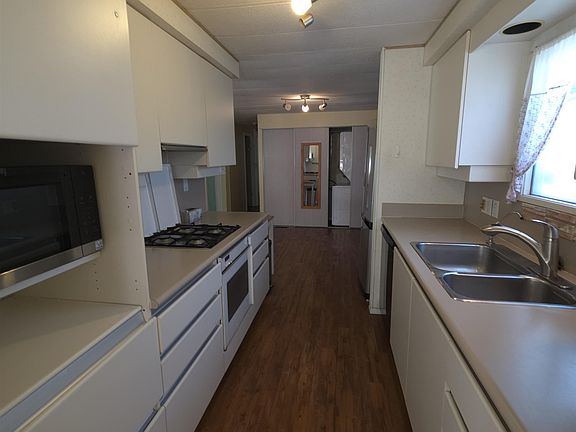 3rd image of 4200 Dewdney Trunk Rd #67