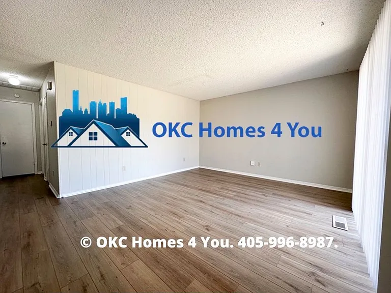 7022 Woodlake Dr — Photo 4