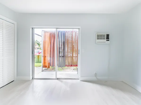 150 Salisbury G #G, West Palm Beach, FL 33417