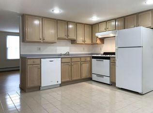 39 Le Grande Ave #1, Greenwich, CT 06830