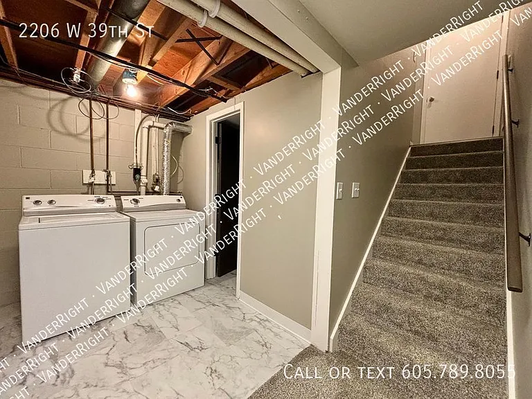 2206 W 39th St — Photo 23