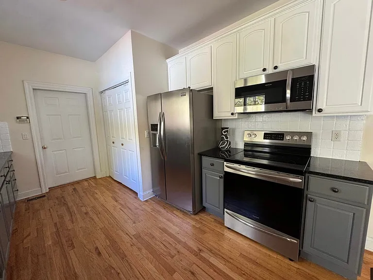 4 Bennett Dr — Photo 9