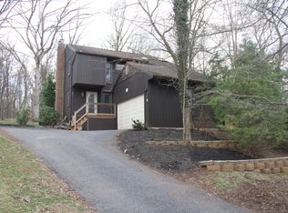 285 Cartref Rd, Etters, PA 17319