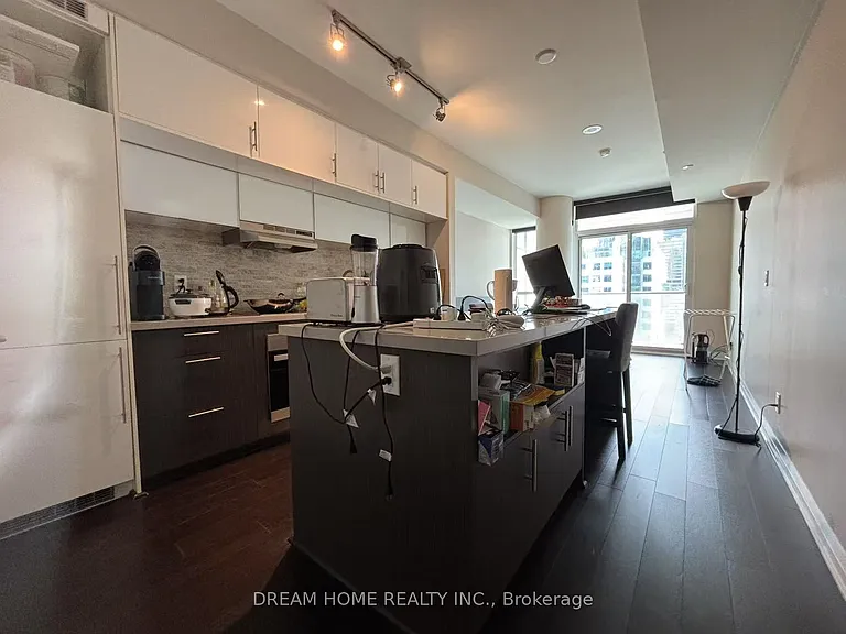 8 Mercer St #1503 — Photo 7
