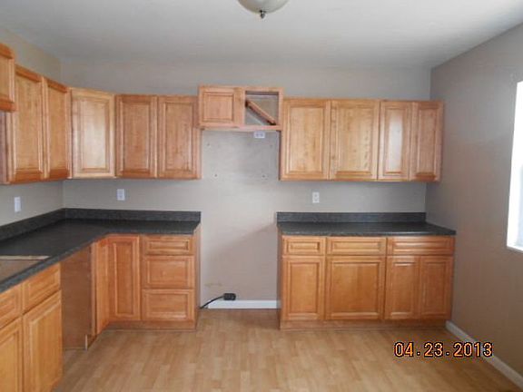 2nd image of 1401 Ashley Dr #P