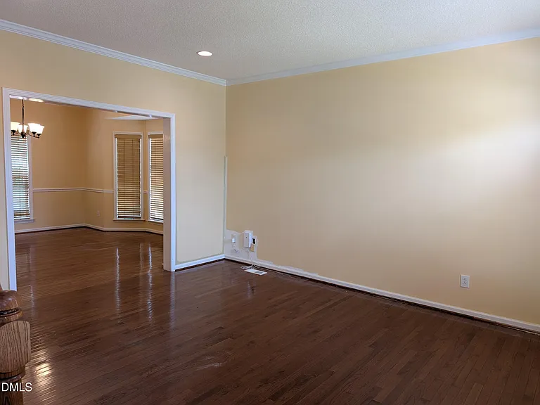 106 Tecumseh Ct — Photo 4