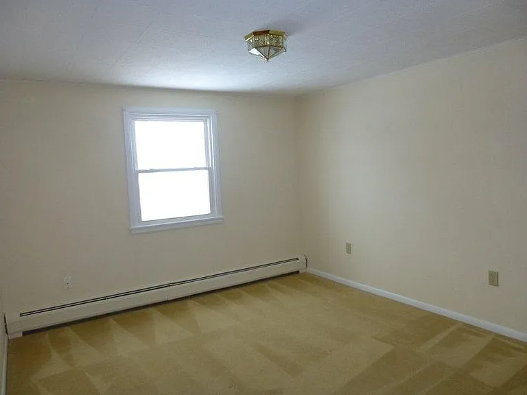 14 Thibault Pkwy — Photo 8