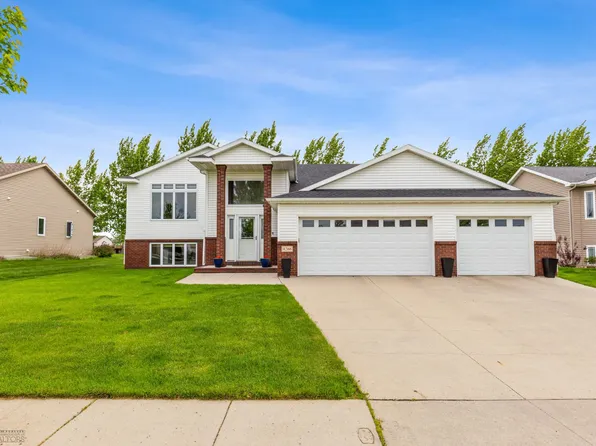 4266 38th Ave S, Fargo, ND 58104