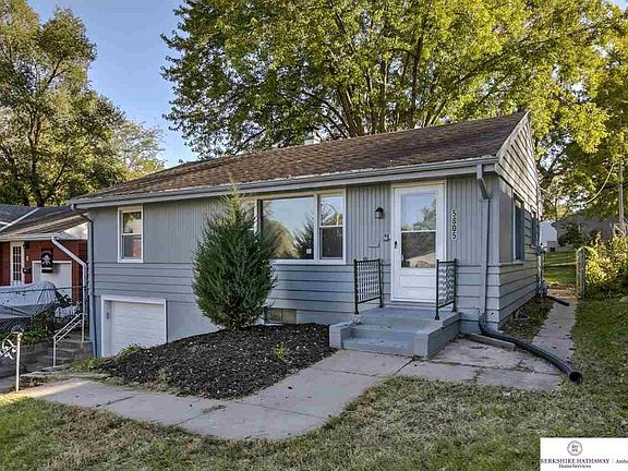 2nd image of 5805 Manderson St