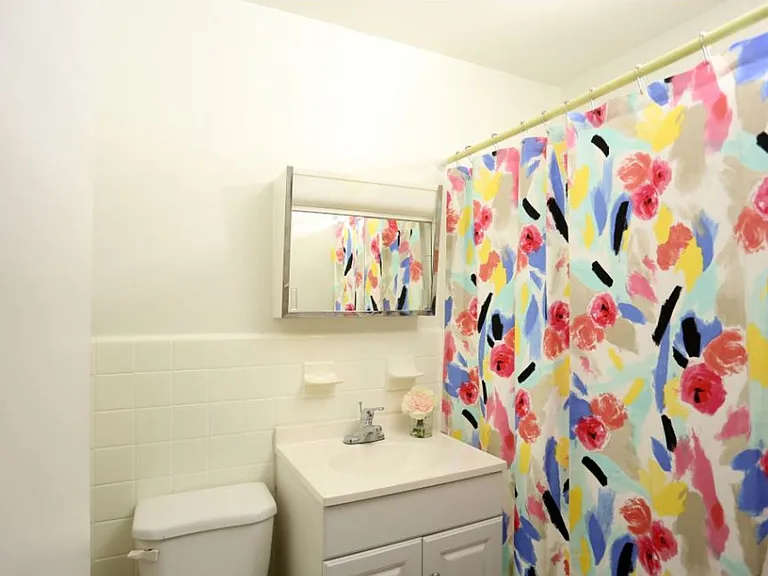 Oakwood Apartments — Photo 12