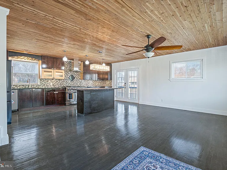 312 N Hammonds Ferry Rd — Photo 14