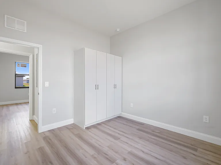 8014 Mangrove Cir — Photo 11