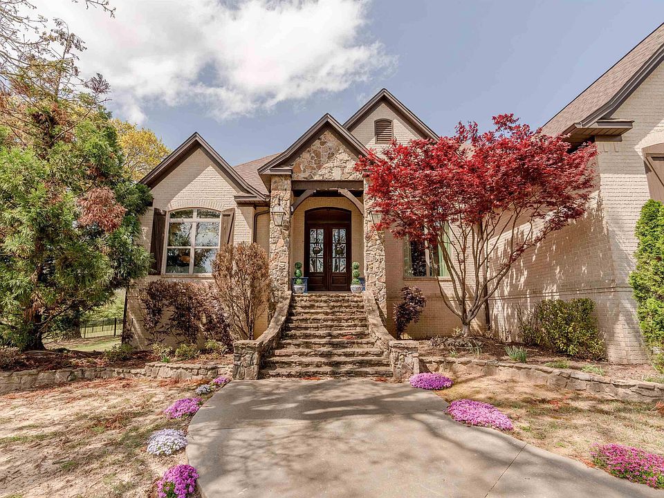 1st image of 116 Club Creek Dr