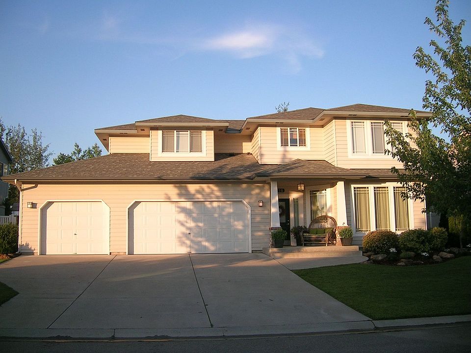 1st image of 716 N Garry Dr