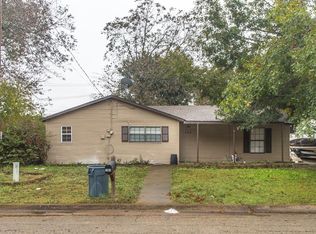 705 Ellis St, Waxahachie, TX