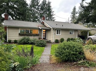 741 Grow Ave NW, Bainbridge Island, WA 98110