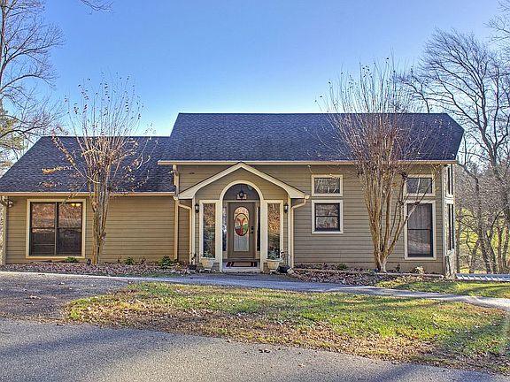 5BR/3BA - 3,654 sq.ft.