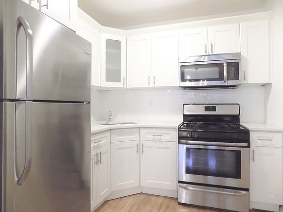 3rd image of 182 Herkimer St #3FF