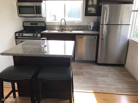 3rd image of 4816 6th Ave