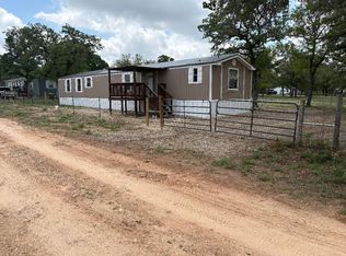 2172B Polly Ln, La Vernia, TX 78121