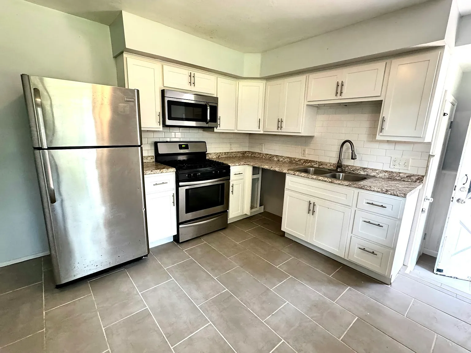 3564 Norman Avenue — Photo 2