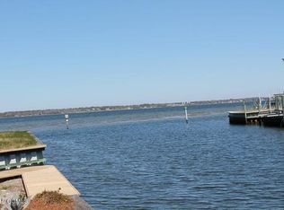 120 Arborvitae Ct, Pine Knoll Shores, NC 28512