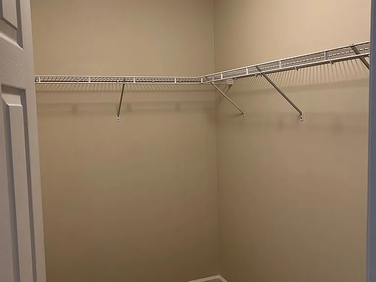 121 S Springview Dr — Photo 10