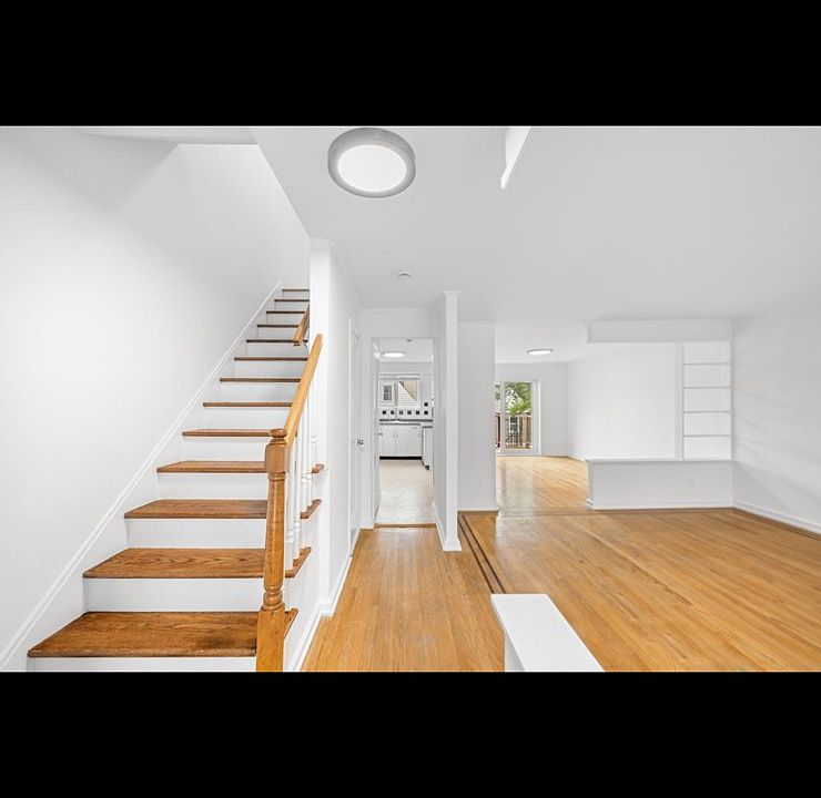 1st image of 2534 Wilson Ave Floor 1