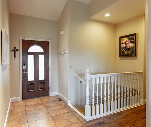 3rd image of 4120 Waterford Dr