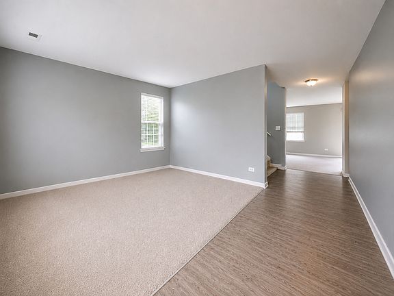 2nd image of 190 Norfolk Ln