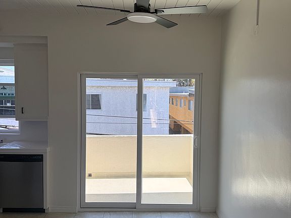 2nd image of 3200 Bagley Ave APT 10