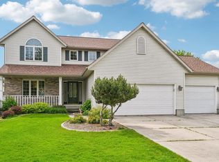 1103 Heritage Ct, Waunakee, WI 53597