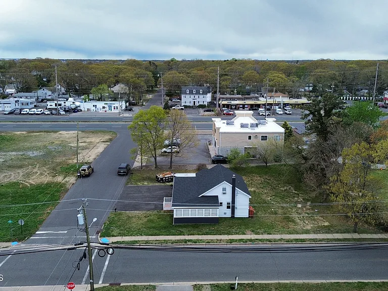 506 Lloyd Rd — Photo 26
