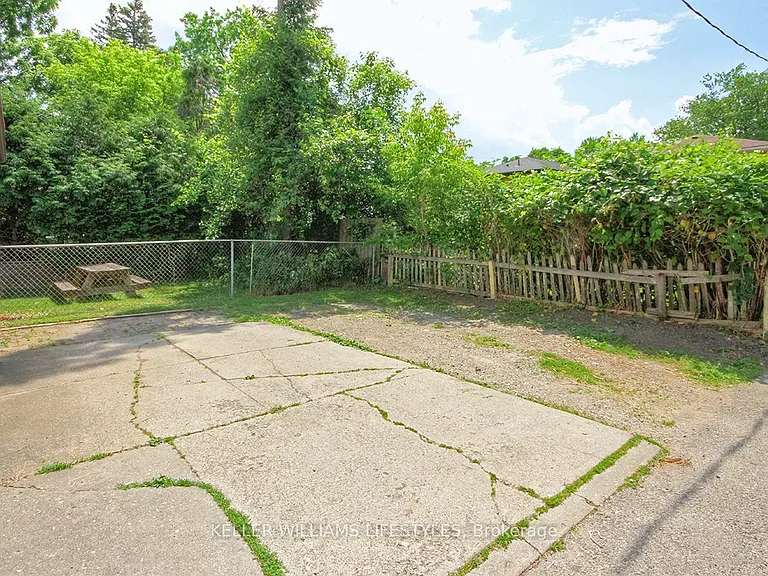84 Wilson Ave #MAIN — Photo 29